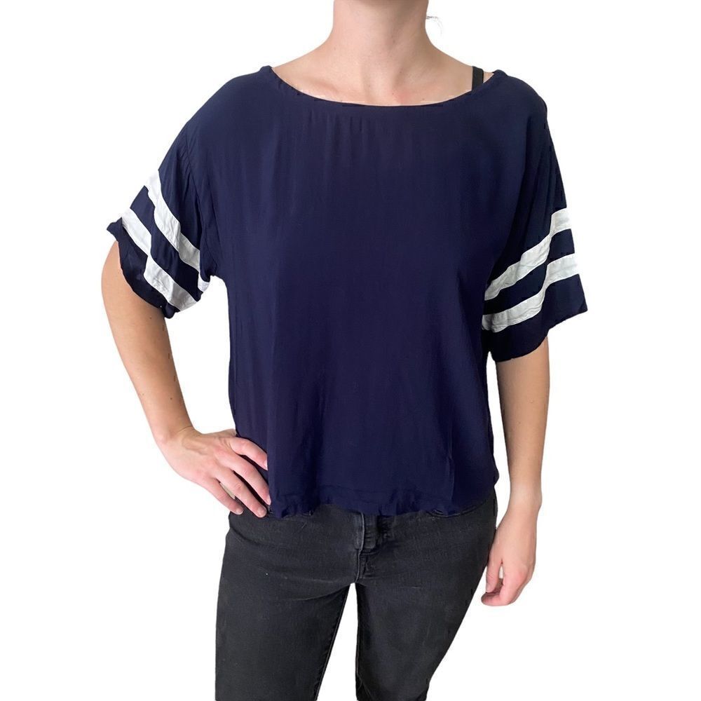 Gap navy top  